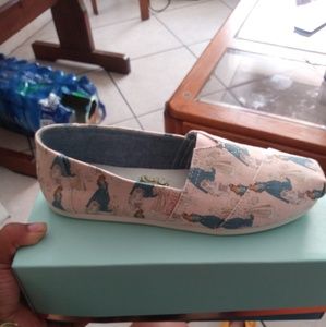 ⏬Price Drop⏬Sleeping beauty Toms Disney